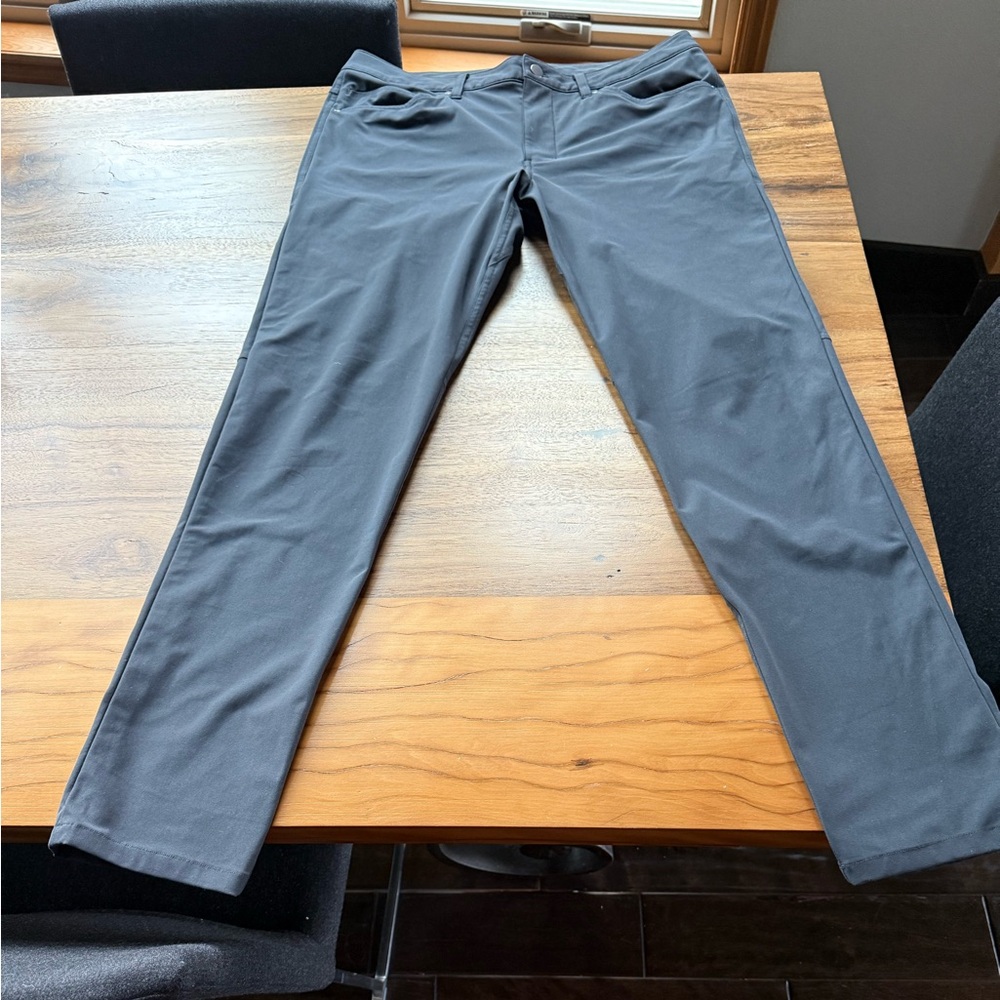 lululemon athletica Gray Chinos ABC pants 33x31